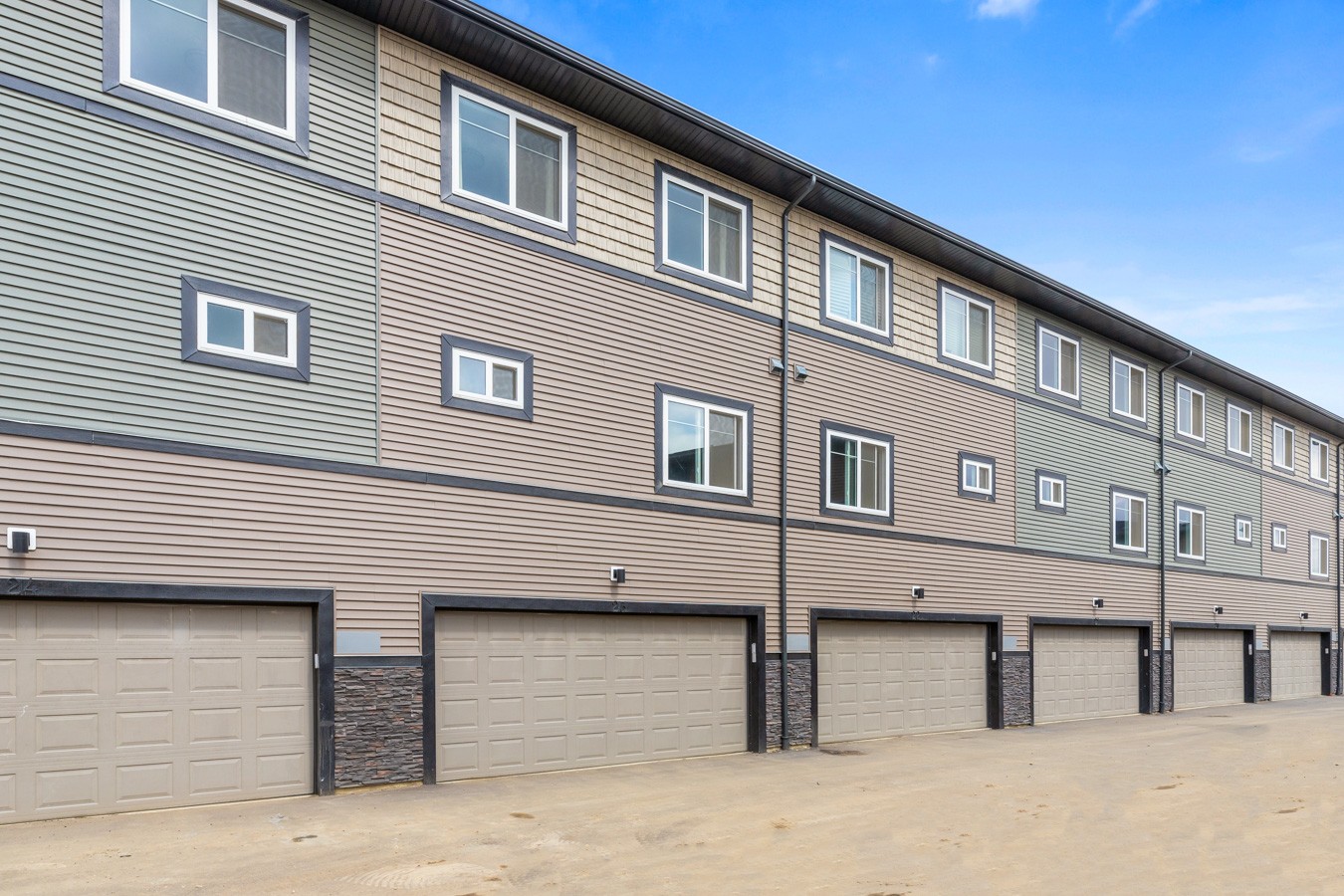 Townhomes Near Nisku